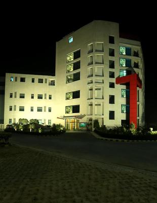 Fairmount Inns-Suites